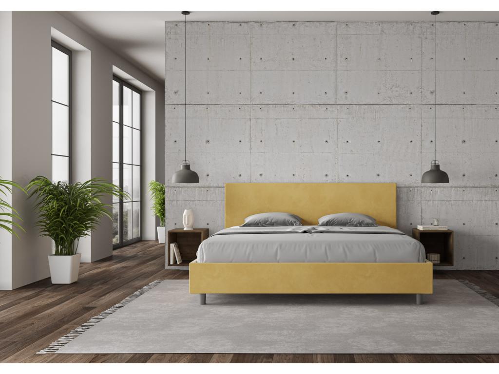 Yellow Bed, 180 x 210 cm